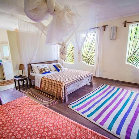 Bed and Breakfast Mami Wata House à Kwale Extérieur photo