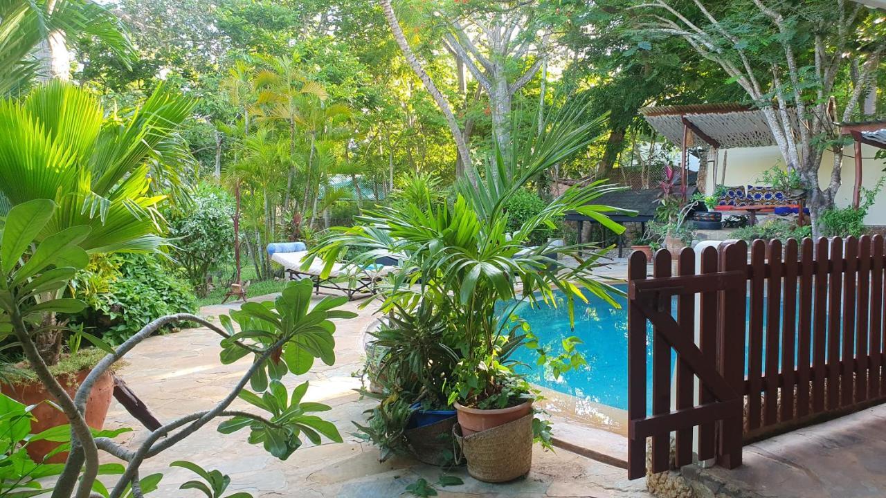 Bed and Breakfast Mami Wata House à Kwale Extérieur photo