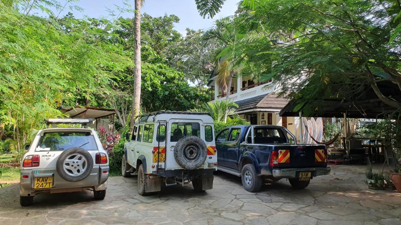 Bed and Breakfast Mami Wata House à Kwale Extérieur photo